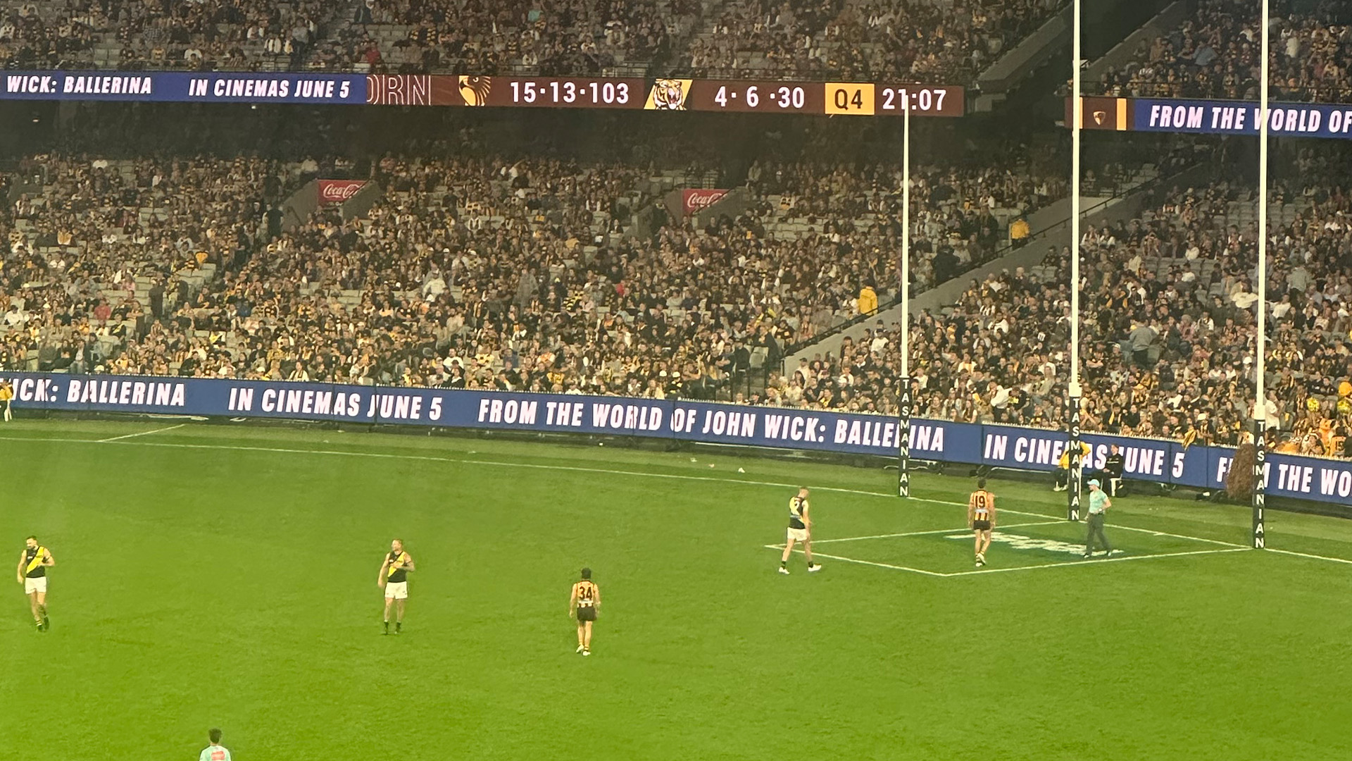 Ballerina Billboard Roll Out Design 03